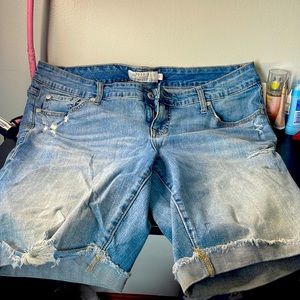 Lightly worn plus size (16) light blue Jean shorts from torrid website